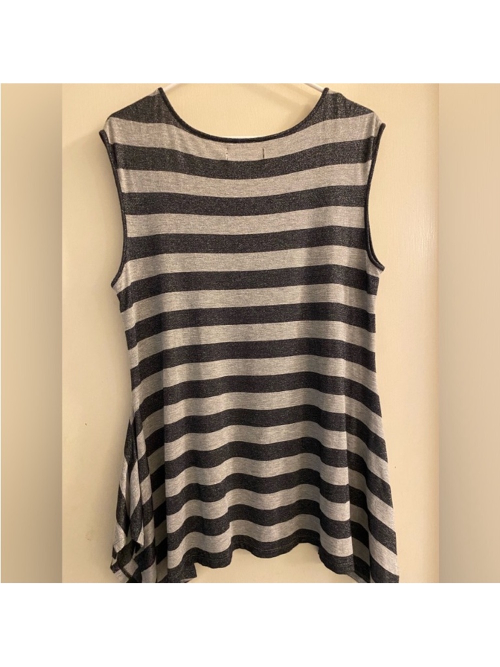 Michael Kors Sleeveless Striped Swing Top - Black & Gray- Sz Large - Picture 3 of 5
